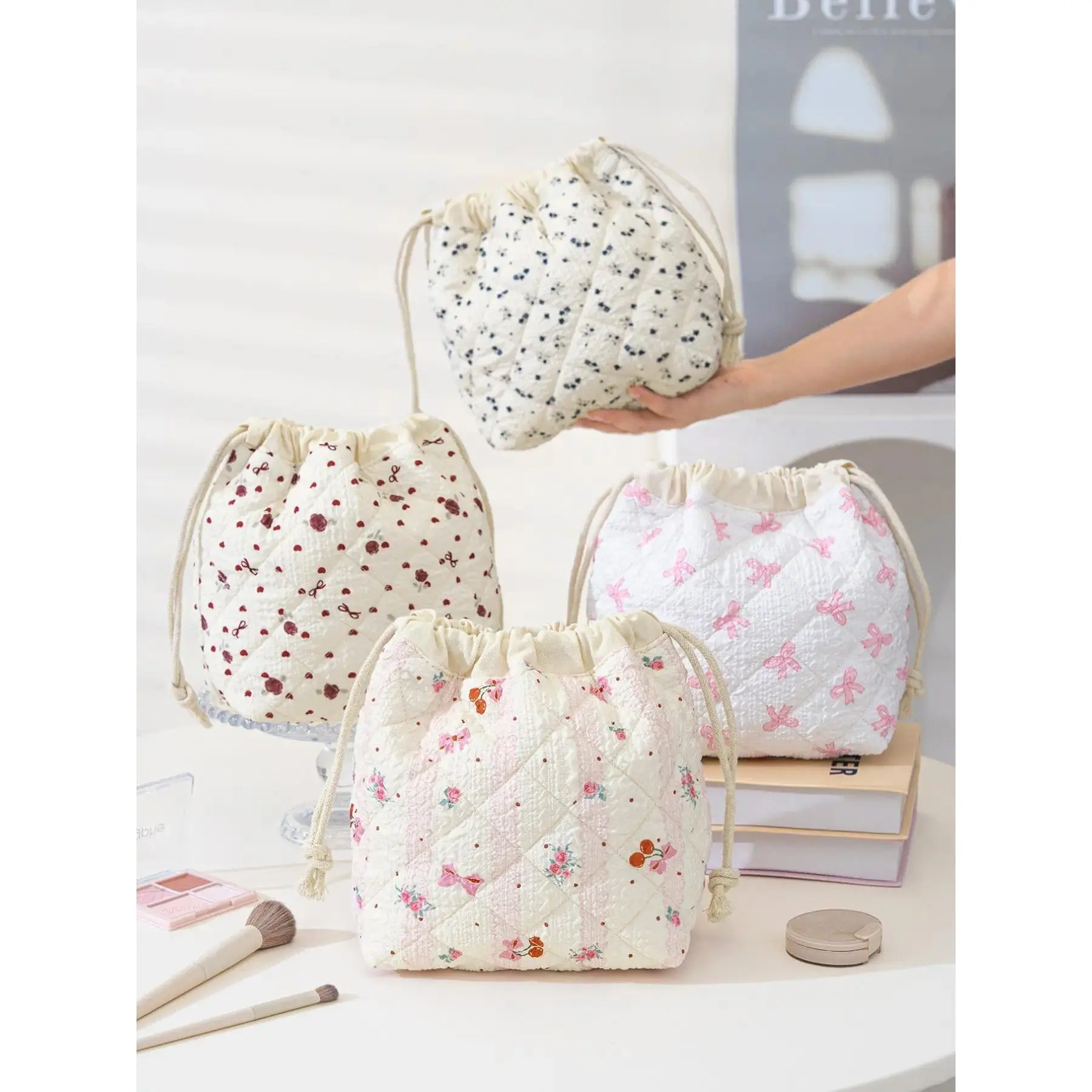 Floral Quilted Cosmetic Bag with Drawstring Closure, Soft Padded Makeup & Toiletry Pouch for Travel, Christmas & Thanksgiving Gift, Makeup Pouch, Cosmetic Bags, Makeup Organizer Pouches, Fabric