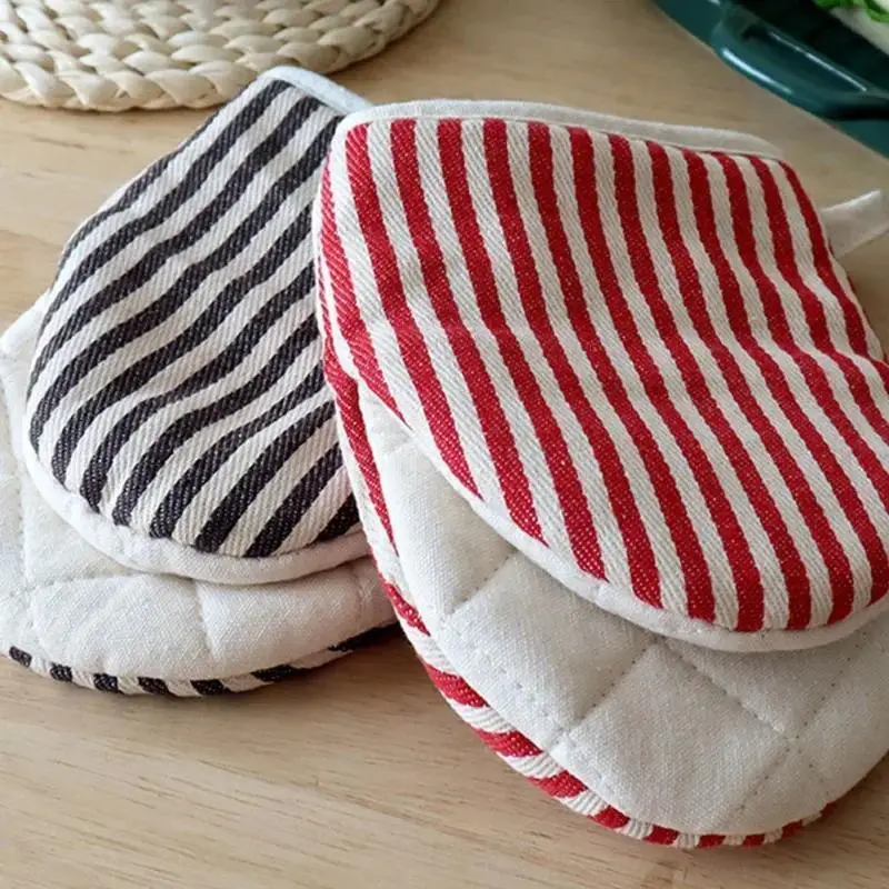 4 Color Insulated Heatproof Microwave Oven Glove Kitchen Tool Thicken Non-slip Baking Gloves Washable Gloves For Kitchen Cooking
