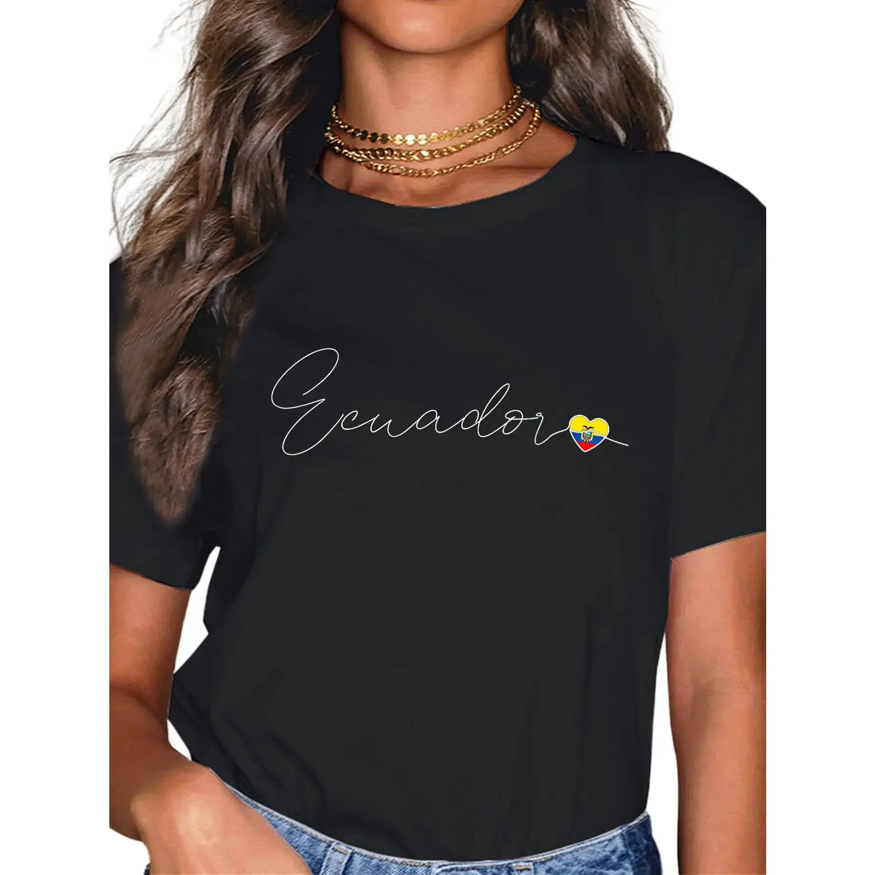 100% Cotton Ecuador Simple Love Ecuadorian Flag Heart on Ecuador T-Shirt