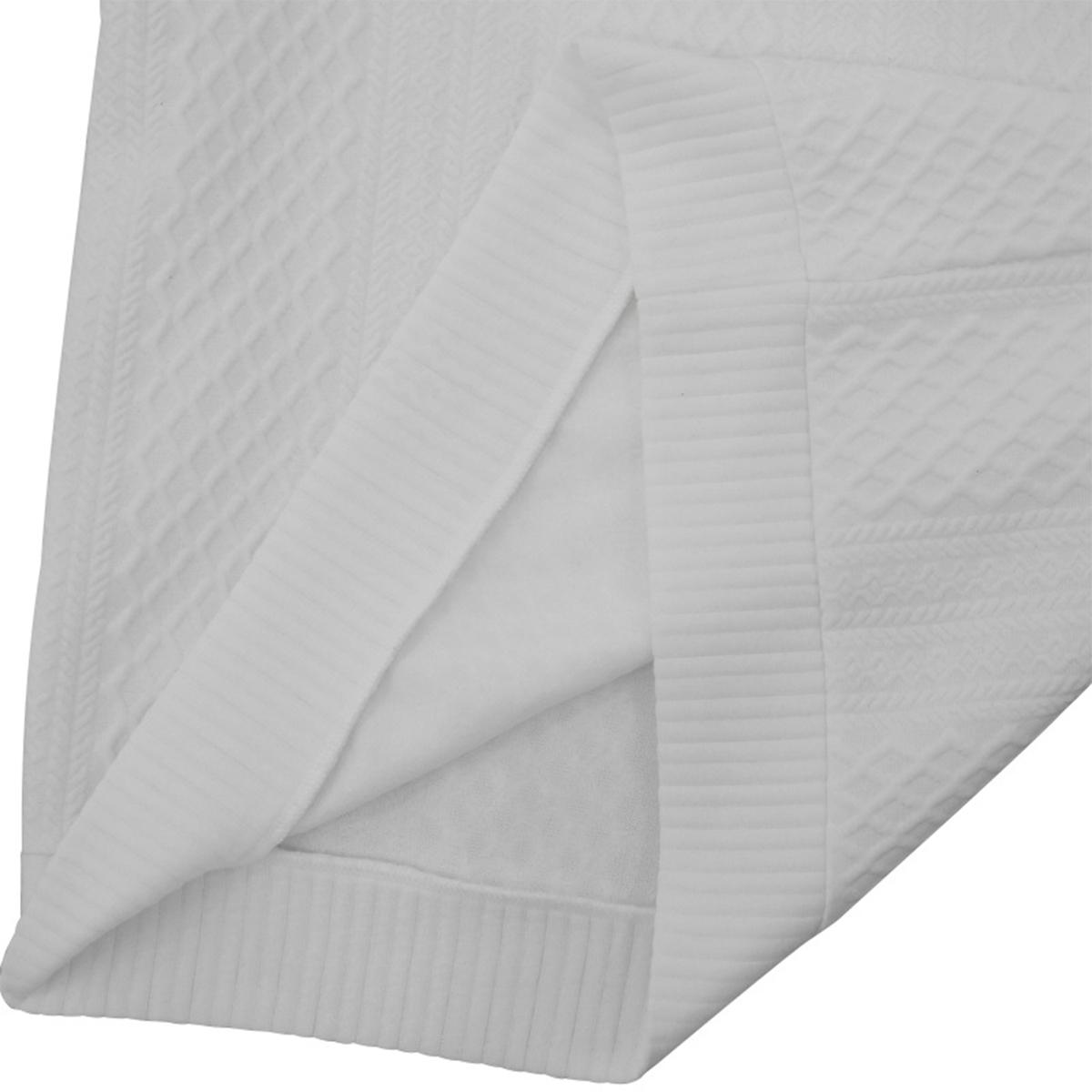 Trendsetting Men's Textured Pullover with Dynamic Splicing Details and a Complex Knit Pattern for Fashion-Forward Style