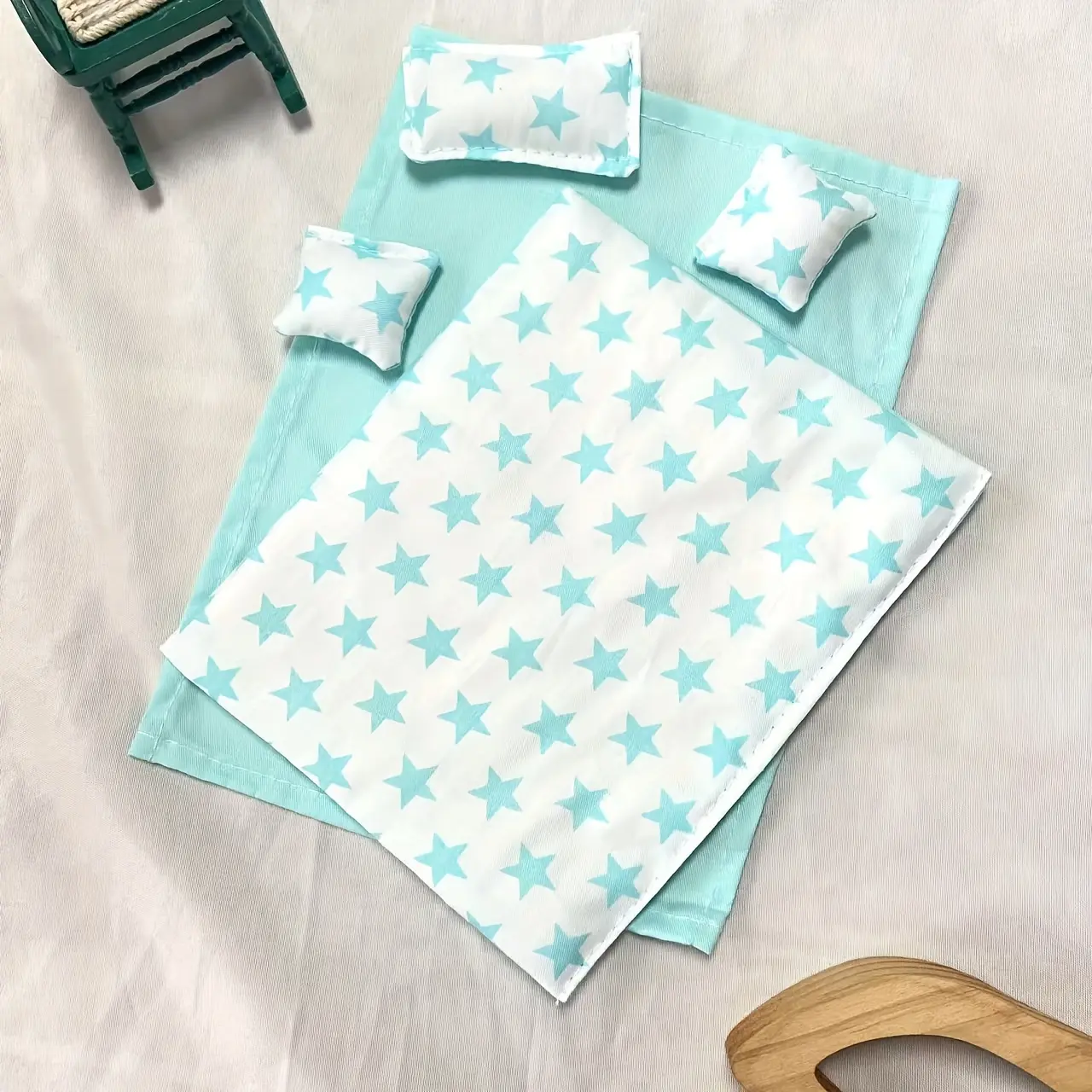 5Pcs Mini Bedding Set Model Tiny Bedroom Scene Props Handmade Sheet Quilt Cover Pillow Combo Photography Decor Christmas Easter New Year Gift