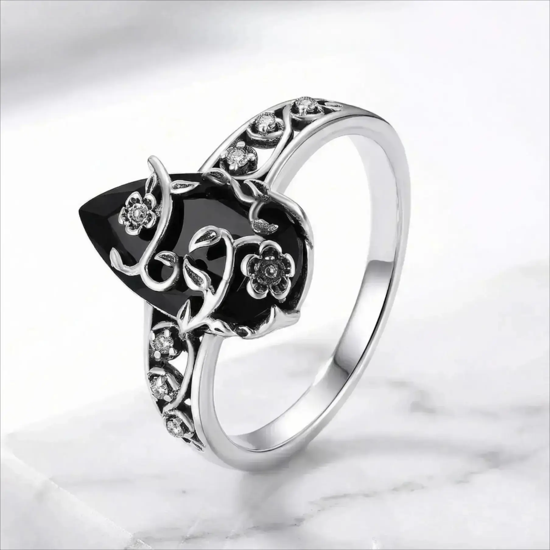 Vintage Gothic Ring for Women, Black Gemstone Floral Vine Statement Ring, Silver Plated Antique Style Jewelry with Ornate Details, Romantic Fashion Accessory for Date Night, Party, Daily Wear and Gift tiktokshopbacktoschool
