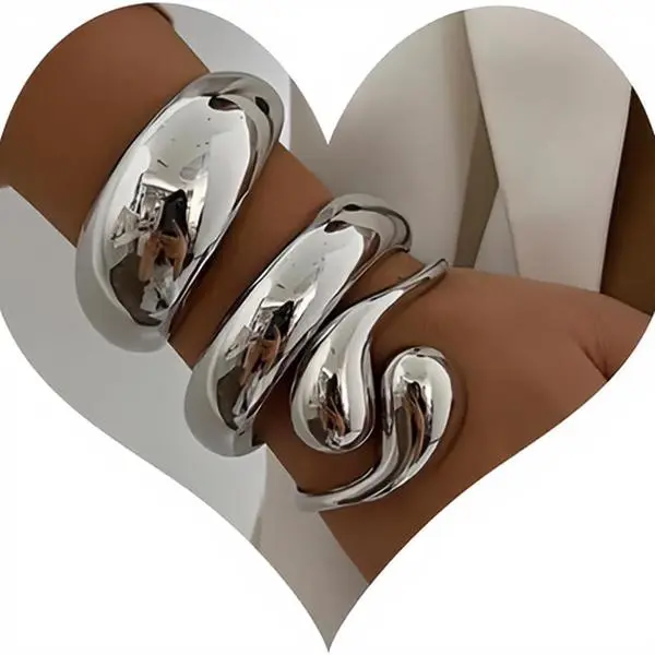 Women's 3PCS Chunky Gold Bangle Set - Chunky Cuffs, Wide Stackable Set, Metal Coating, Polished Finish, Everyday Wear Costume Jewelry Gift, Year-Round
