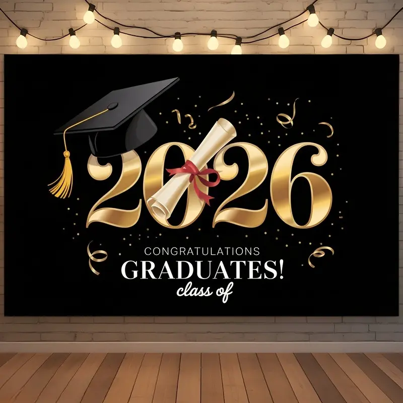 Class of 2026 Graduation Backdrop Golden Foil Tapestry Wall Hanging, Graduation Photography Background, Premium Polyester Celebration Decor for Graduation Party, Family Event, Stage Display, Photo Booth, Reception Area