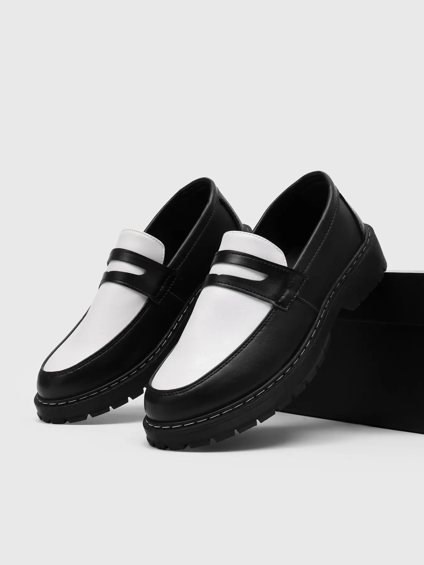 Men's Slip-On Loafers, Elegant Bee Design, Soft Comfortable Material, Ideal for Daily Wear, Business, Parties, Weddings, PU Leather Footwear