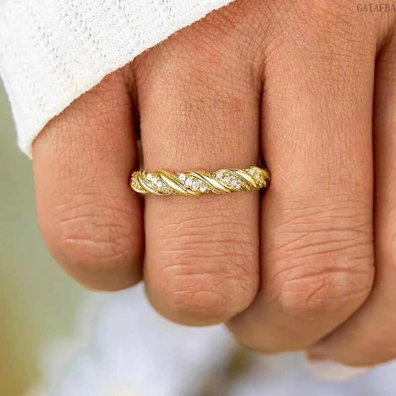 Women Twisted Braided Rope Band Ring Viral Minimalist Smooth Line Electroplated Dainty Stackable Finger Jewelry Elegant Daily Casual Dating Gift for Ladies