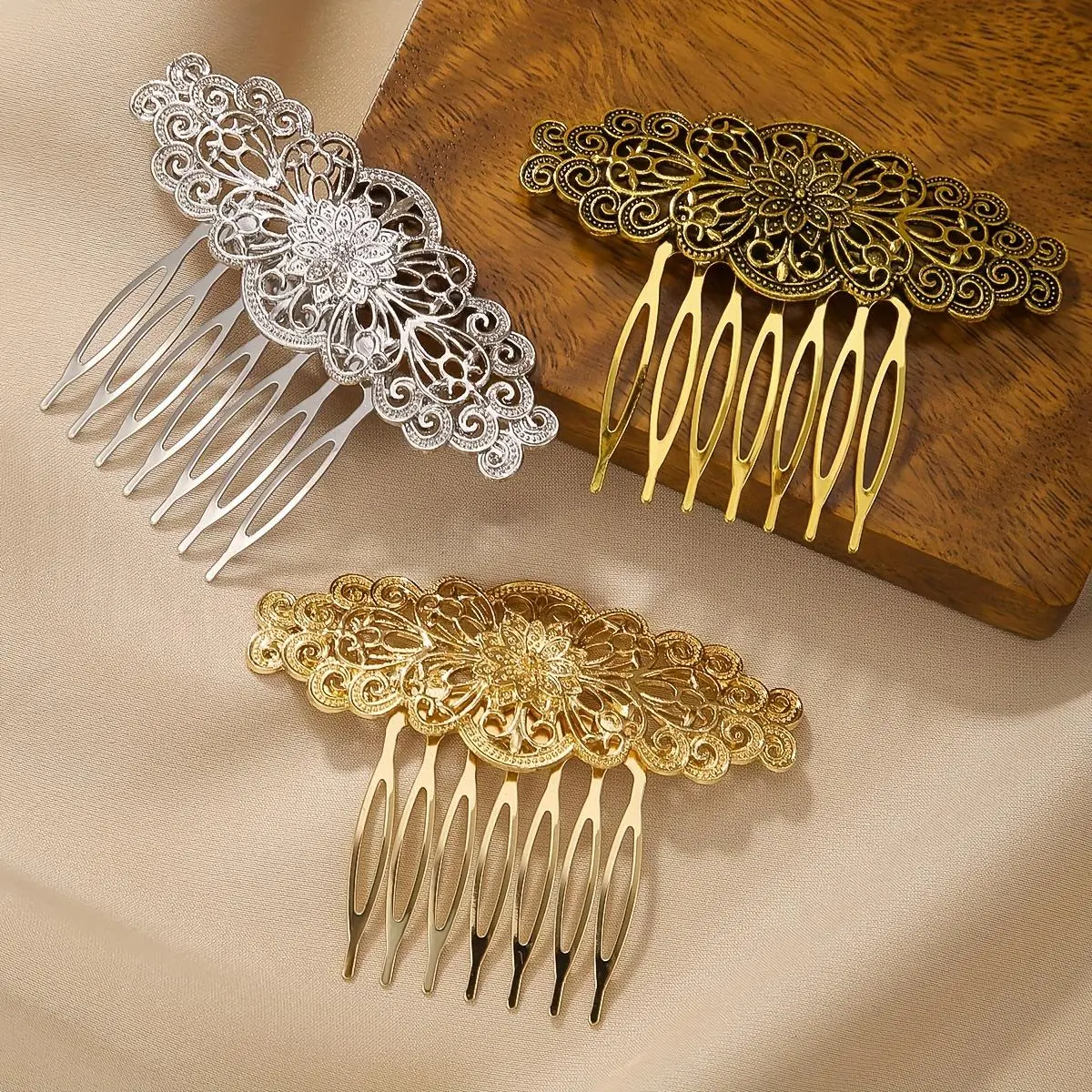 1 Minimalist Retro Zinc Alloy Hollow Court Flower Hair Comb for Women'S Daily Hair Styling Additions Gift