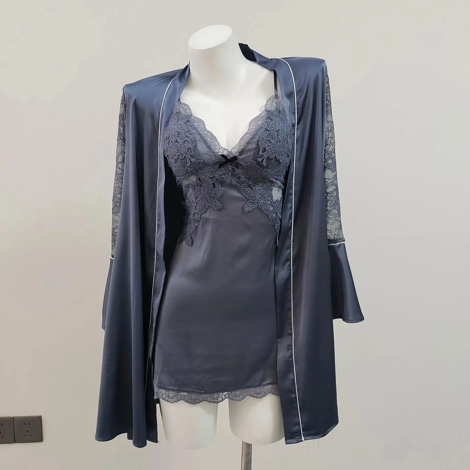 Deep V One-Piece Nightgown Women's Sexy Dressing Gowns Tight Dress Vintage Pajamas with Chest Pads Ice Silk Suspender Loungewear