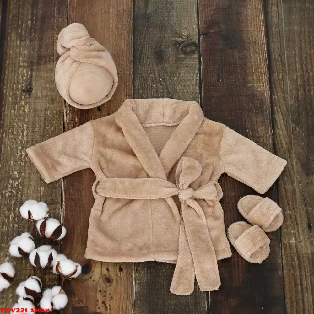 Plush Baby Bath Robe & Headwrap Set - Solid White Newborn Posing Costume for Photo Shoots, Baby Shower Gift (Sports & Outdoor Accessories Compatibility Note: Versatile Loungewear for Post-Activity Infant Comfort), Newborn Baby