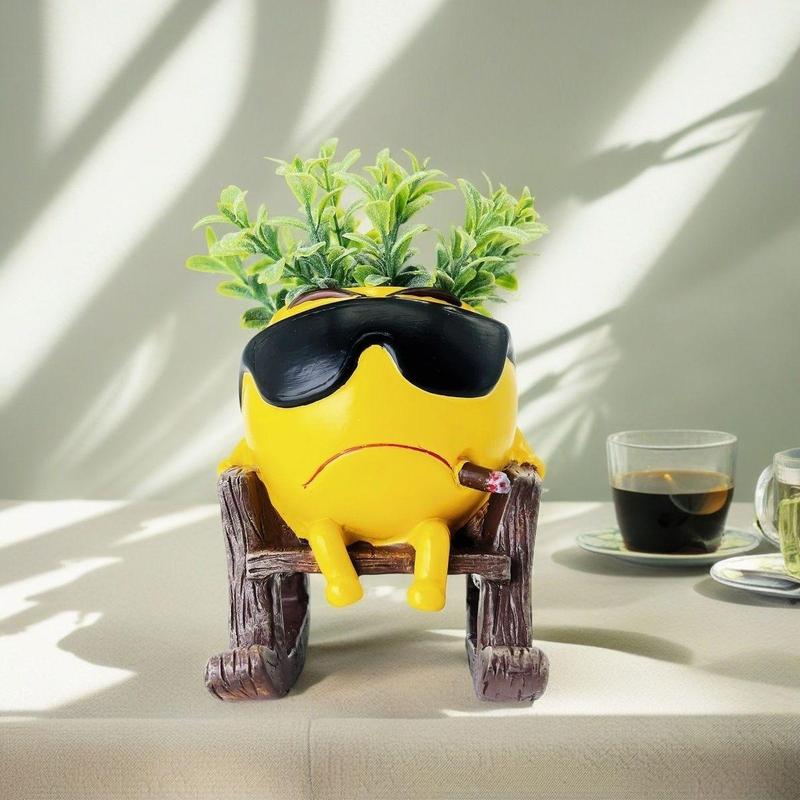 Vase aus Kunstharz im Cartoon-Design, süße Stuhl-Design-Vase mit Abflussloch, dekorativer Blumentopf für den Schreibtisch im Home Office, Wohndekor, Ornamente_voghion.com