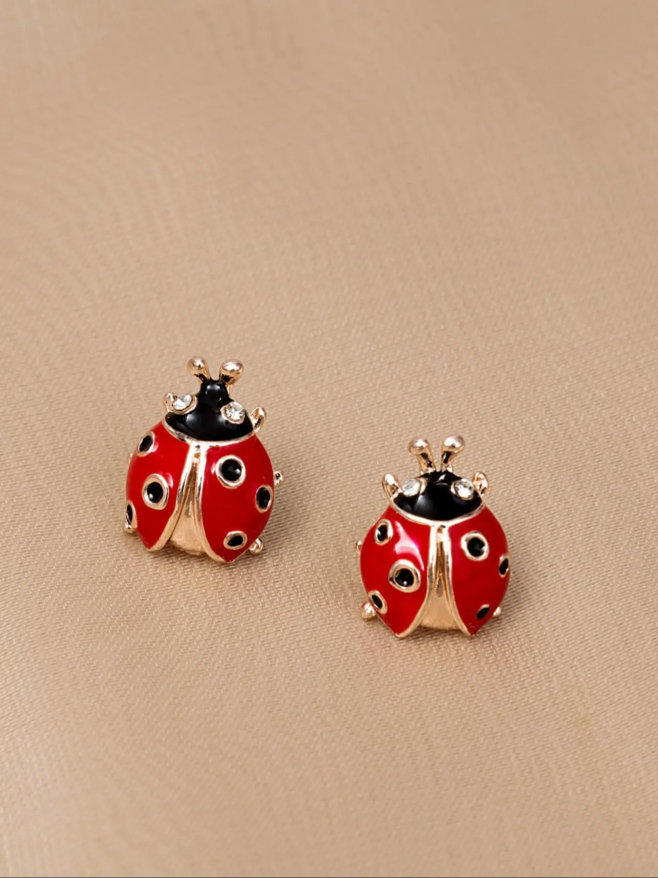 Vintage Fashion Cute Seven-Pointed Ladybug High Quality Earrings, Creative Cartoon Design Oil-Drop Insect Studs for Women, Daily Wear Accessories