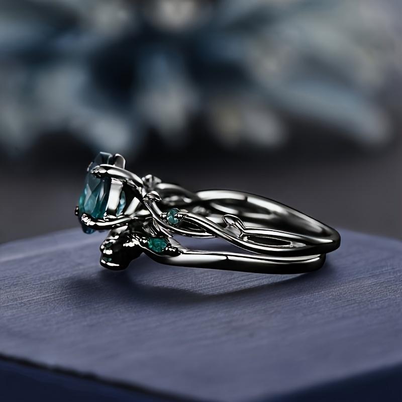 925 Sterling Silver Elegant Gothic Black Ring with Synthetic Emerald Grape Pear Design, Birthday Stone, Christmas Theme, Suitable for Daily and Party Occasions, Seasonal Jewelry Gifts