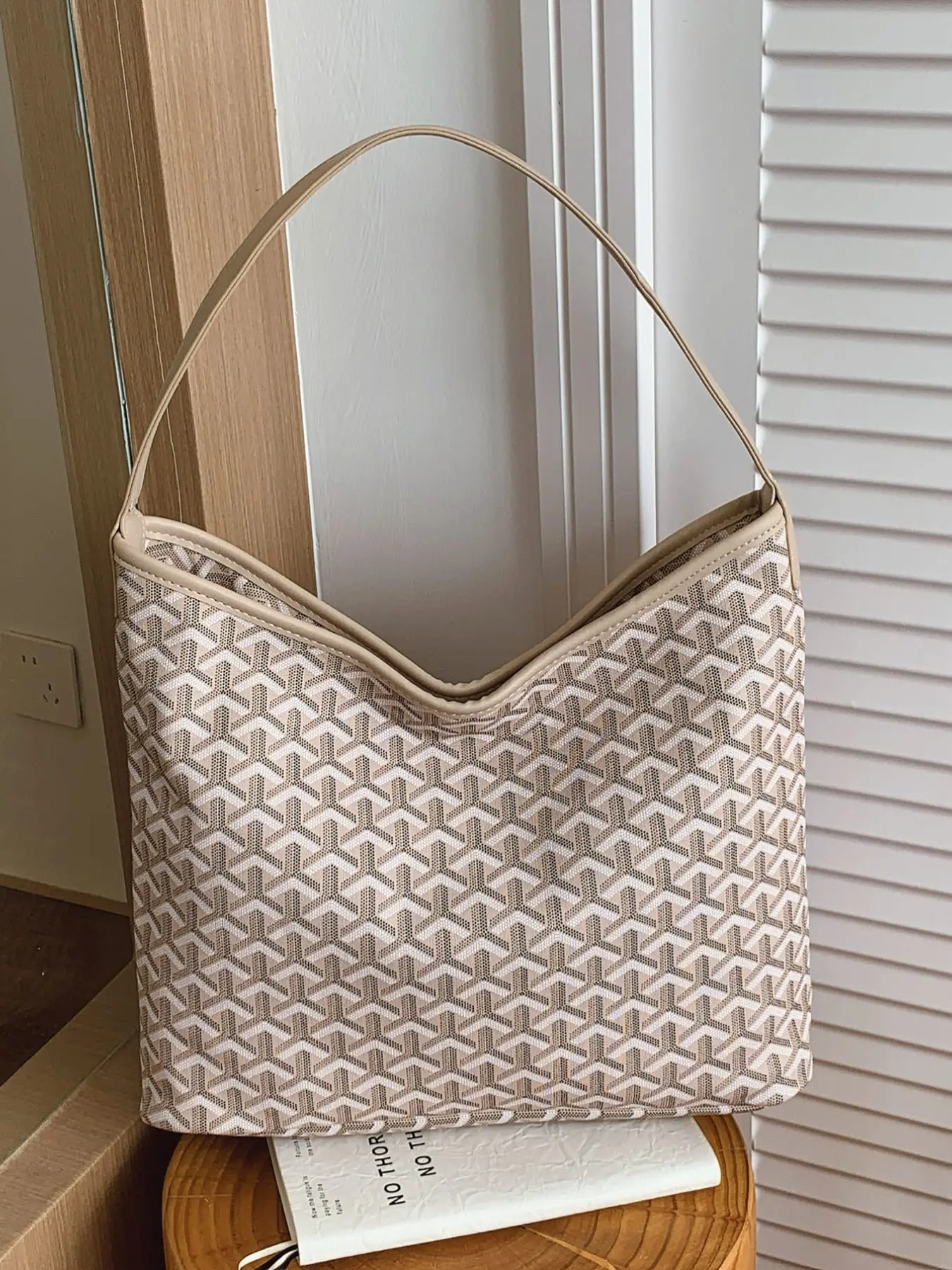 Elegant Solid Color Women's Bag, Casual Fashion Bag, Fashionable Versatile Design, Woven Pattern Underarm Bag, Chic Minimalist Style, Ideal for Travel & Daily Use