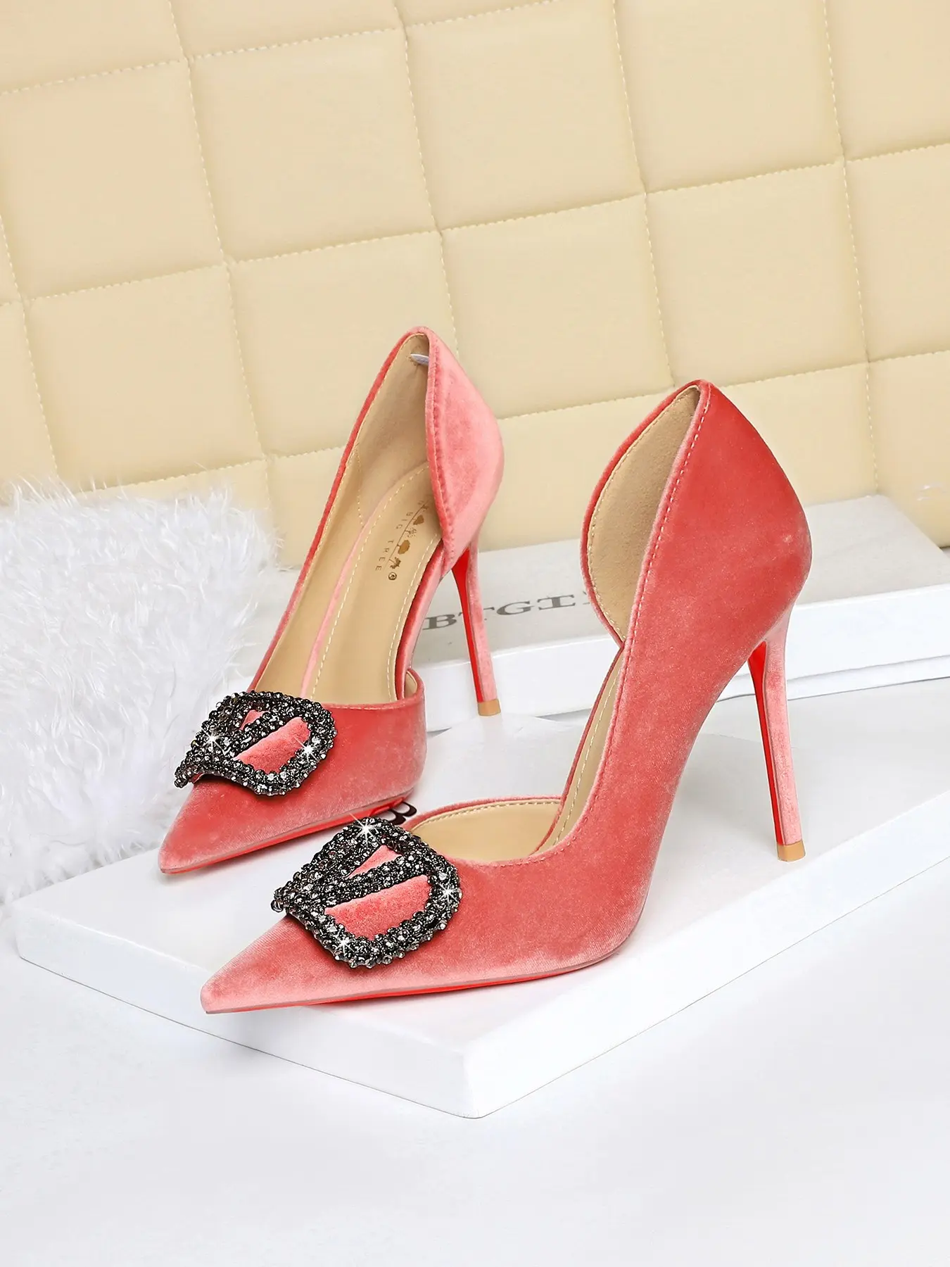 Elegant French Style High Heel Shoes, Sole Rhinestone V Buckle, Fine Stiletto Heels, Luxurious Velvet Material, Women's Fashion Footwear