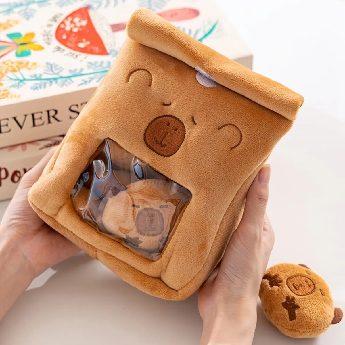 Cute Snack Bag Plush Set with 4 Mini Capybara Dolls, Cute Stuffies, Soft Fluffy Stuffed Animal Toy, Kawaii Storage Pouch, Gift for Kids & Capybara Lovers