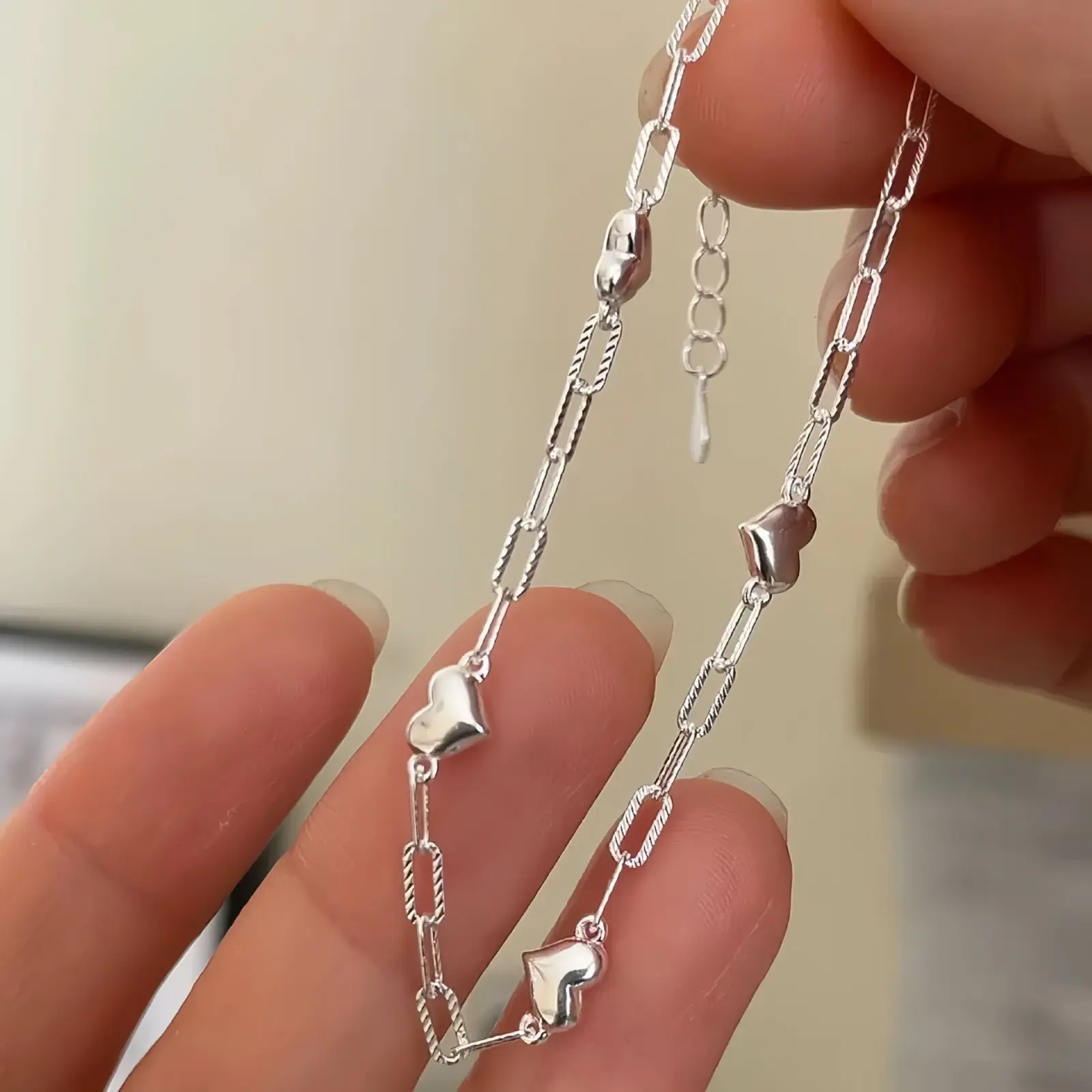 Silver Heart Bracelet Aesthetic Paperclip Chain Link Adjustable Puffy Hearts Charms Dainty Layering Jewelry Gift for Women Teen Girls Daily, Adjustable Bracelet