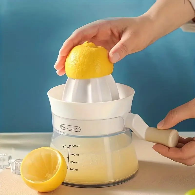 Portable Manual Lemon Squeezer with Pulp Separator, Durable and Easy to Clean, Ideal for Home Office Camping, Perfect Gift for Holidays, Handheld Lemon Squeezer
