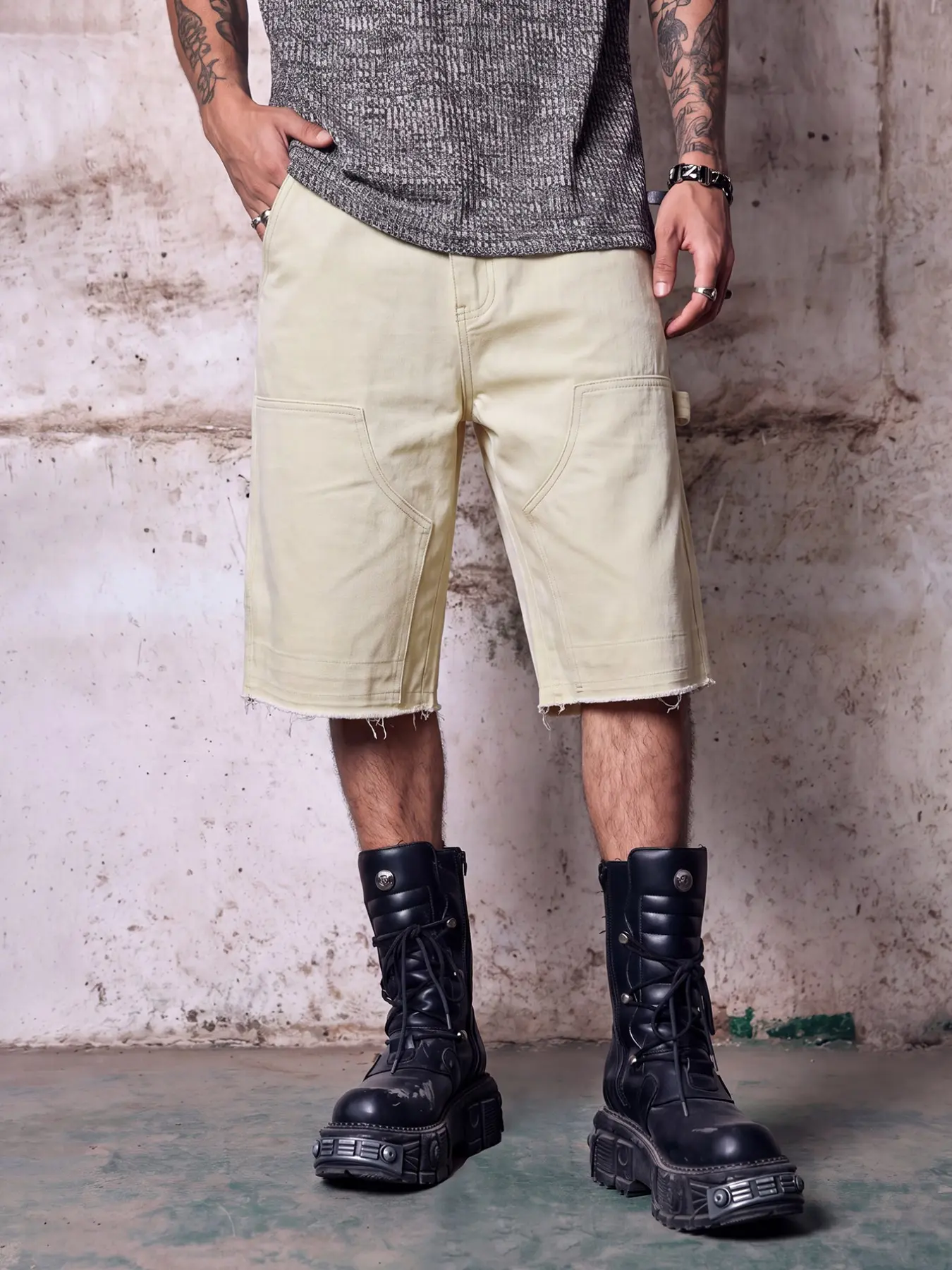 Men's Vintage Denim Cargo Shorts, Baggy Knee Length with Raw Hem, Mid Waist Zipper Fly, Casual Streetwear for Summer
