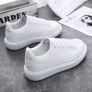 Unique013 2025 Spring and Summer Outdoor White Shoes Men's Thick-Soled Fashionable All-Matching Height Increasing Breathable Couple Sports Casual Borad (Unique)