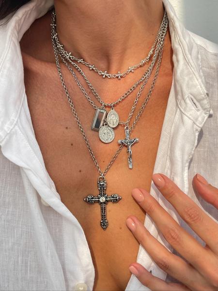 4-Piece Vintage Metal Geometric Circle Pendant Layered Necklace Set, Women's Punk Style Jesus Cross Pendant Jewelry, Unique Fashion Accessories