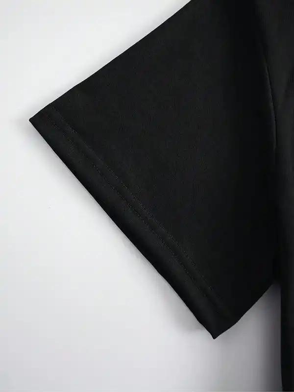 World's Best Mom T-Shirt |     Cute Heart Graphic Tee – Perfect Mother’s Day Gift Idea For WomenMen's Solid Color Crewneck Tee for Gym & Casual