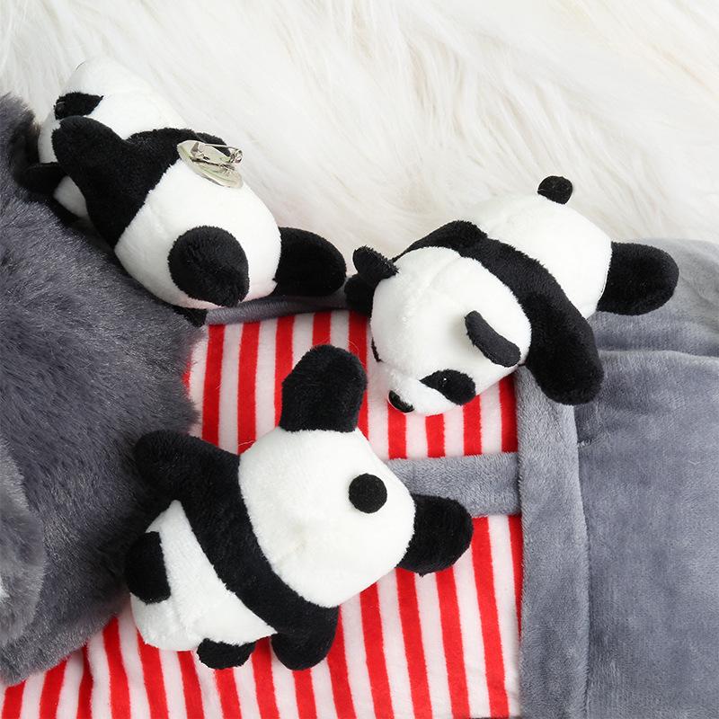 Cartoon Internet celebrity three-dimensional panda brooch, plush red panda doll ins lying down panda jewelry schoolbag pendant
