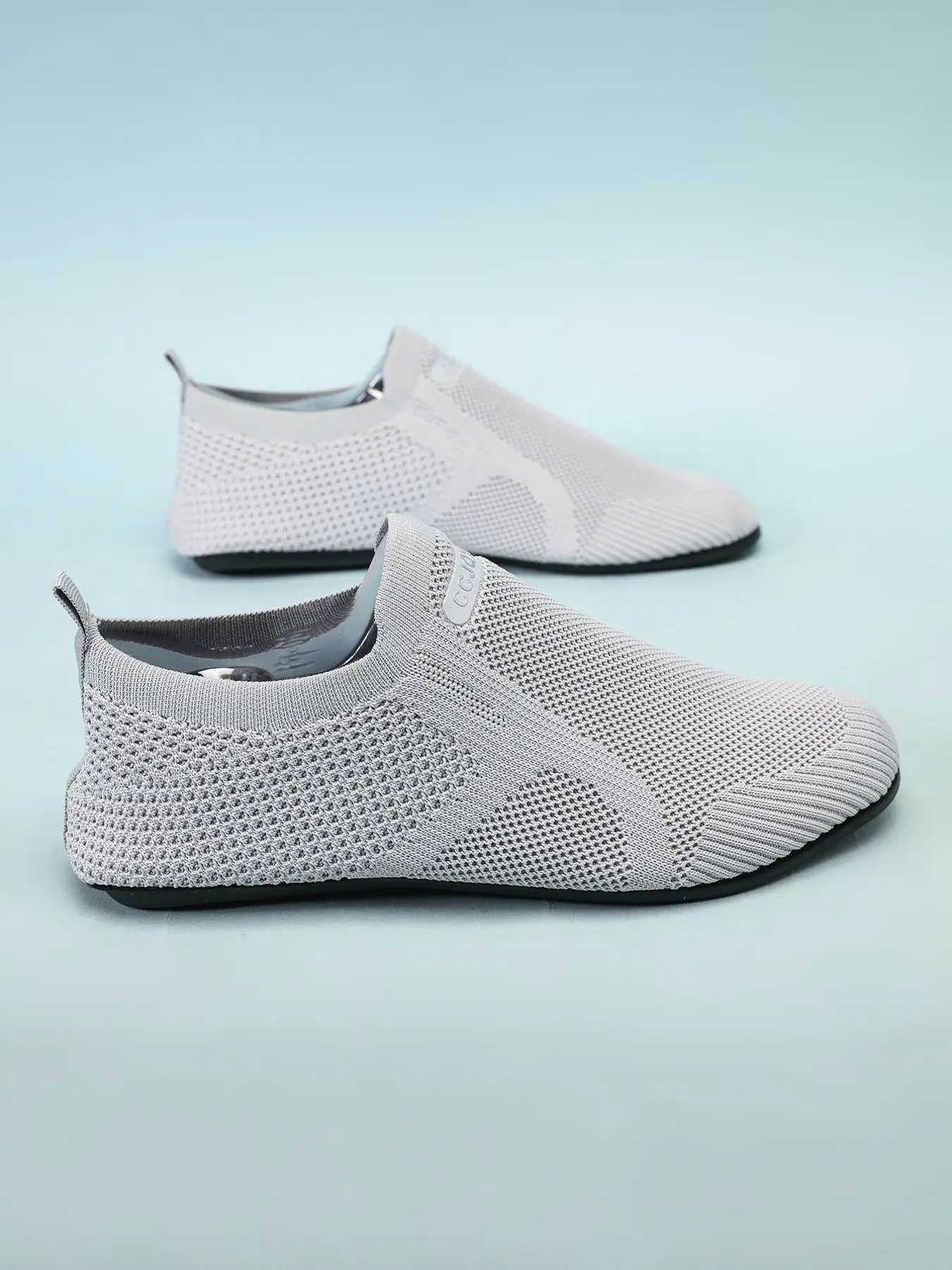 Men's minimalist casual sports walking shoes, portable training shoes, anti slip one foot training shoes, suitable for fitness and home use.
