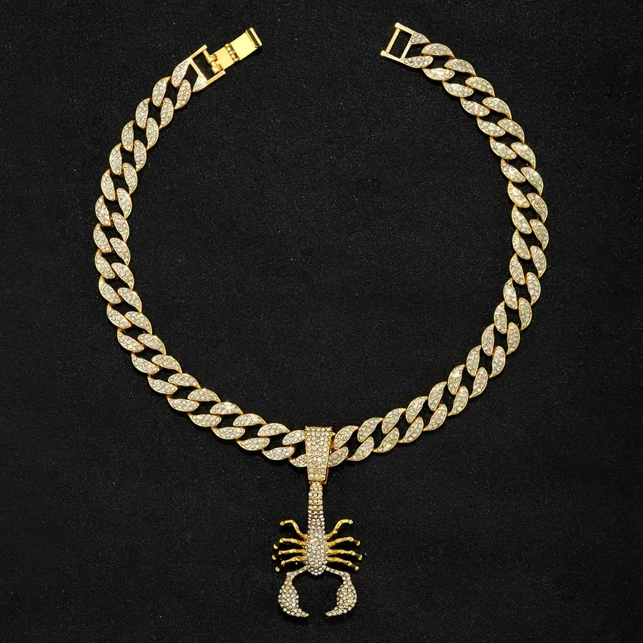 Iced Out 3D Scorpion Pendant Cuban Link Chain Necklace, 18K Gold Plated Hip Hop Punk Jewelry for Men Women, Y2K Vintage Gothic Statement Chain, Tarnish Proof Durable High Quality, Christmas Halloween Birthday Anniversary Gift, Streetwear Rock Concert Wear