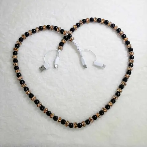 4 in 1 Beaded Charging Cable, Charger Cable, Mobile Charging Cable, Acrylic Beads Fast Charge for Phone, Compatible with all devices USB-C and Lightning interfaces, 3.3 feet in length, ideal for women for fast charging, Holiday gifts, New year gifts