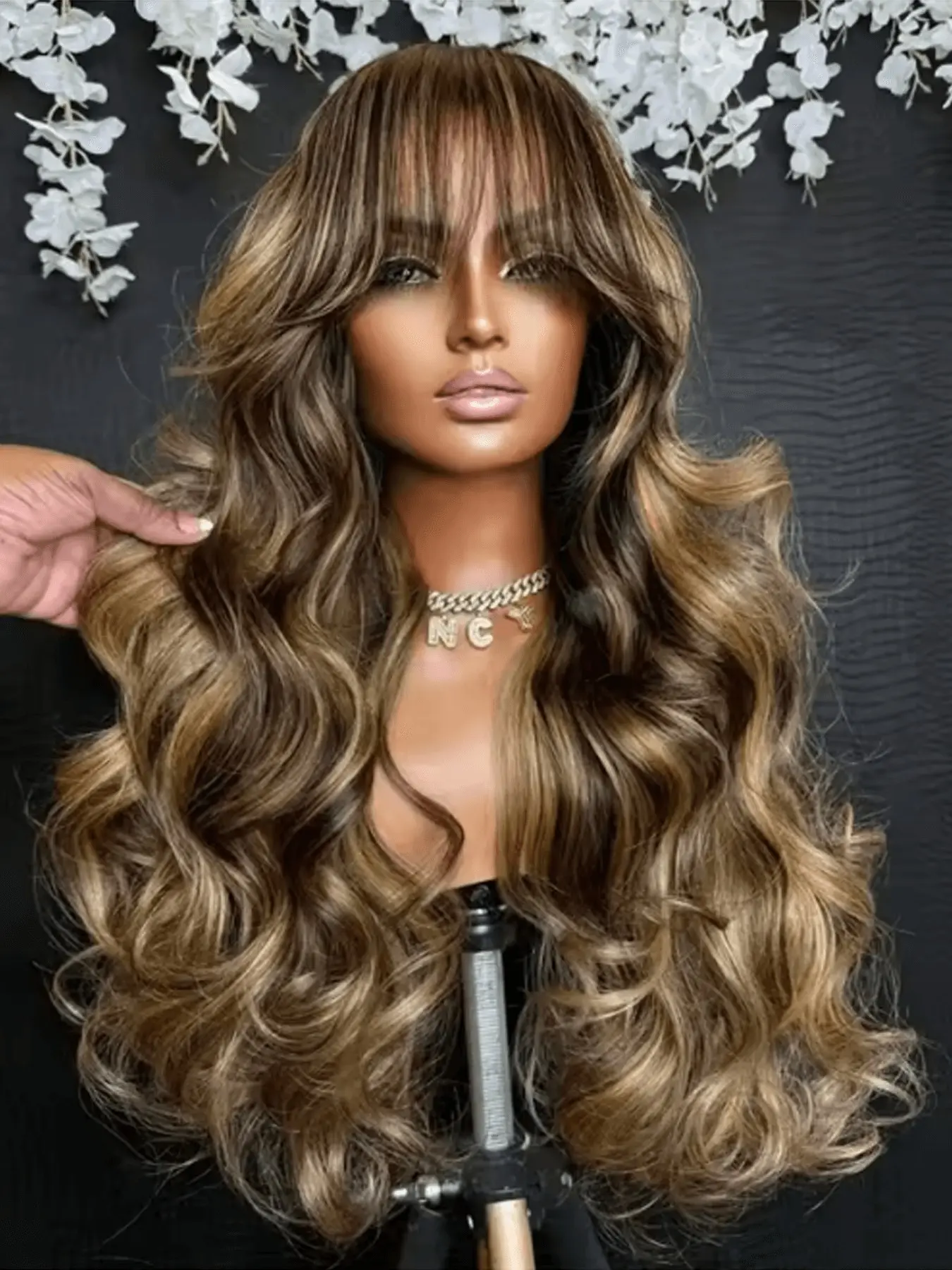 Brazilian Remy glitter wig with bangs, full head wig, wavy hair wig, 30–36 inches Middle Part Body Wave Human Hair Wig With Bangs for Black Women 200 Density Brazilian 30 36 Inch Wigs for Women