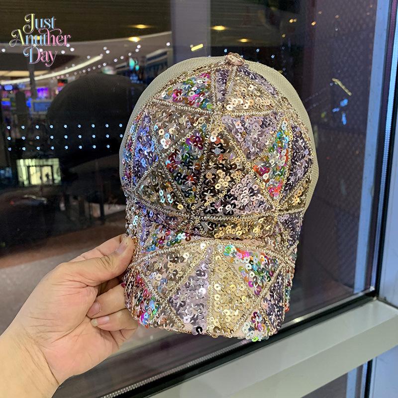 Sparkling Sequin Baseball Cap & Mask Set Glitter Mesh Trucker Hat with Matching Sequin Face Mask Colorful Bling Sun Hat for Women Summer Outdoor Fashion Accessory