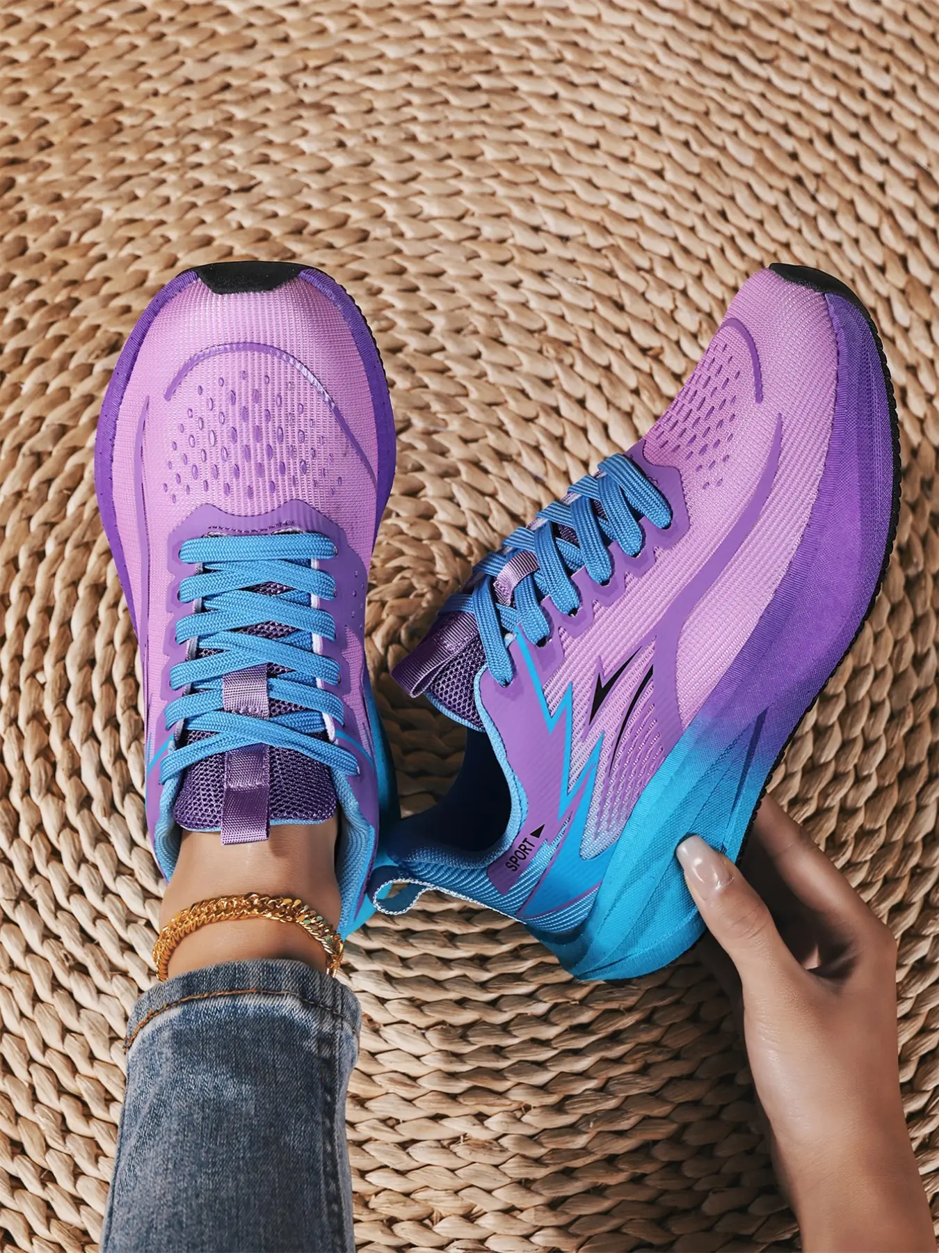 Women's Casual Shoes, Breathable Mesh Running Sneakers, Lightweight Shockproof Athletic Footwear, Comfortable Soft Sole, Ideal for Gym & Outdoor Activities