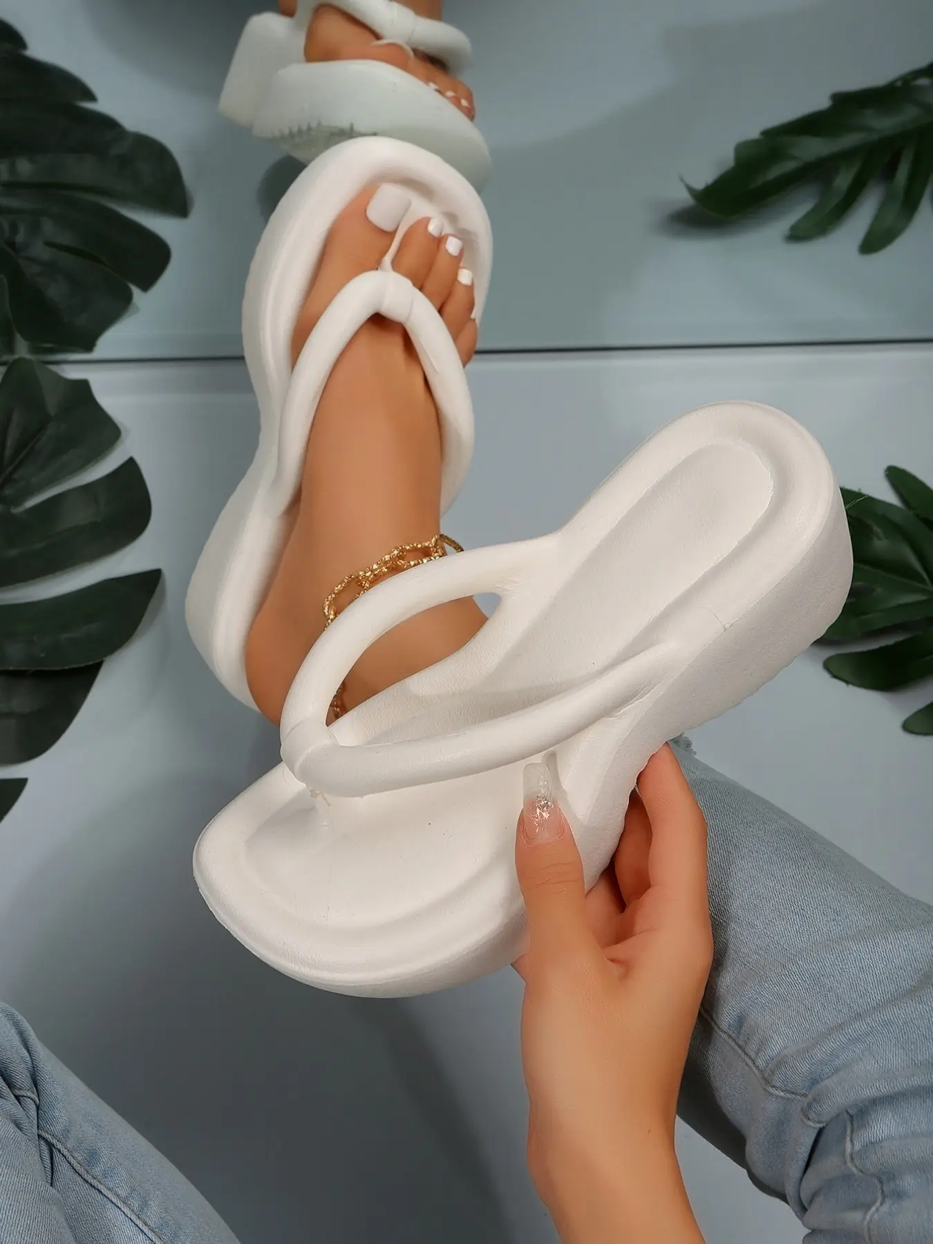 Women's Platform Wedge Flip Flops for Summer with Arch Support and Non-Slip Eva Soles, Comfortable Beach Slides for Height Increase, All Seasons Slip-On Footwear