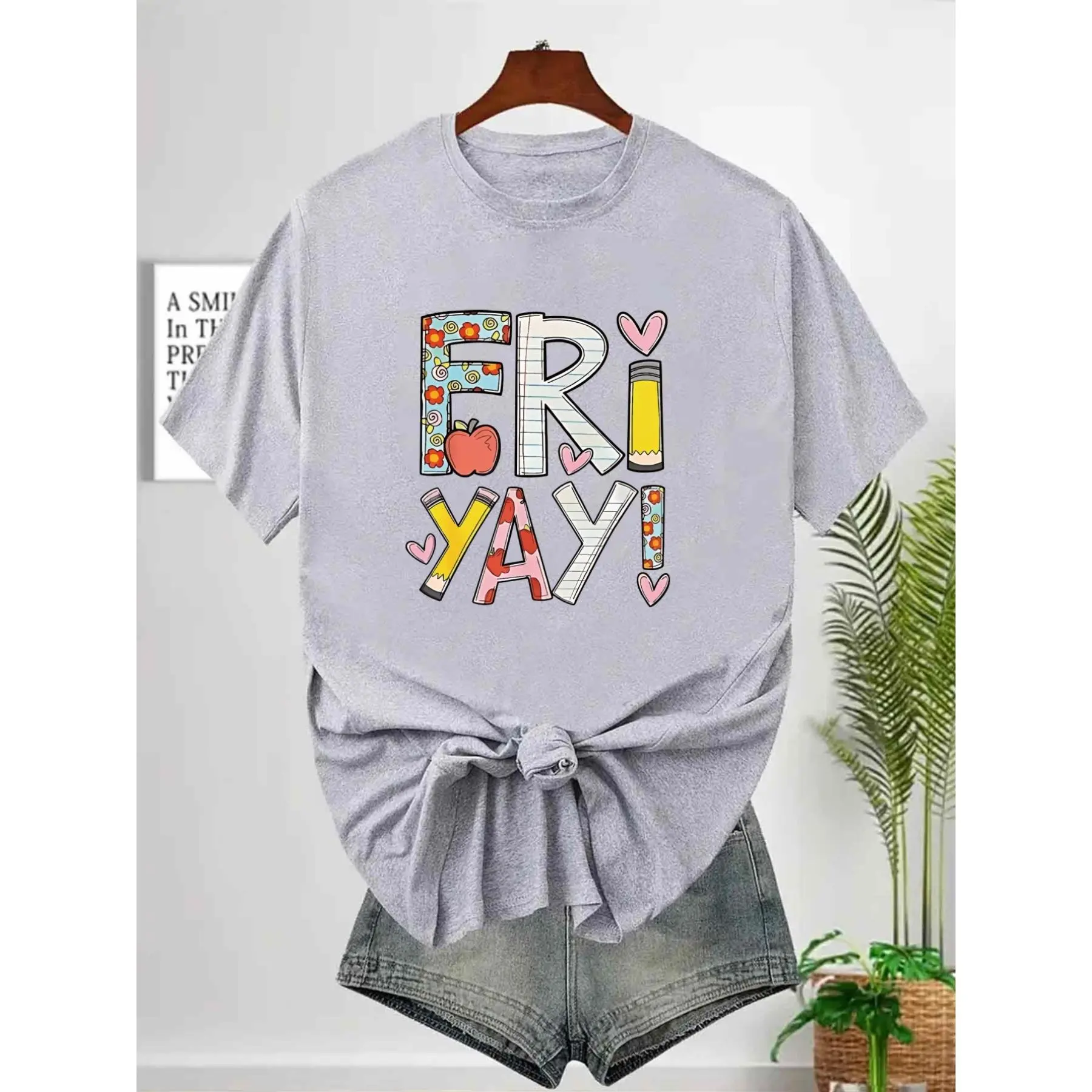 Women'S Round Neck Short Sleeve T-Shirt, Multiple Styles Available, Tagged Women'S T-Shirt with FRI YAY Printed Pattern Featuring Apple Pencil And Heart Design, Casual Outing, Individual Style, All Seasons Suitable, Casual Wear