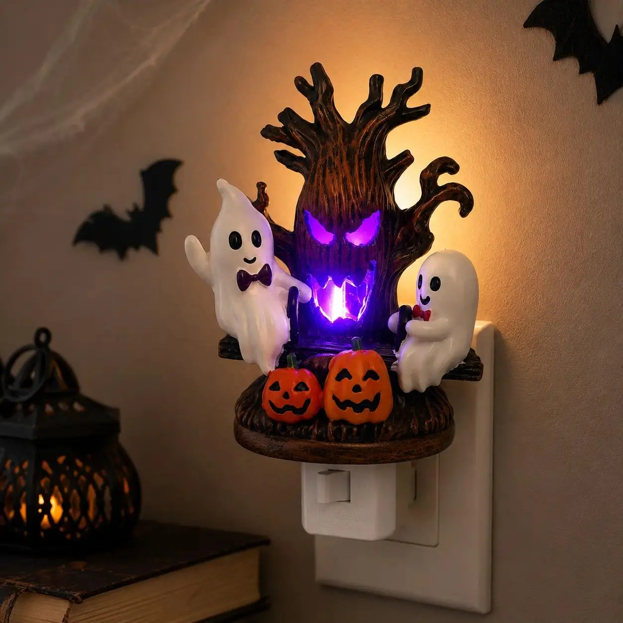 15cm & 18cm Spooky Ghost-Pumpkin Themed Plug-In LED Halloween Lights, Portable Light with Halloween Aesthetic, Multipurpose Indoor Home Decor for Bedroom, Party