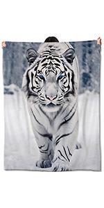 SoftHaven Mystical Desert Succulent Blanket Gifts for Women Adult Girls,Cactus Gothic Throw Blankets,Soft Comfy Lightweight for Home Couch Bed Sofa Halloween Decor,Goth Night Sky Art 60x80in