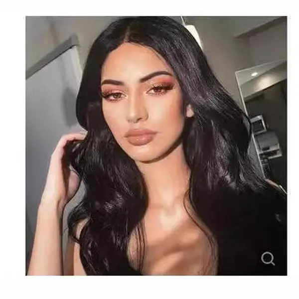 Cross-border wigs: Women's black middle-parted long curly hair, European and American fashion synthetic fiber wig with big waves, manufacturer's direct delivery