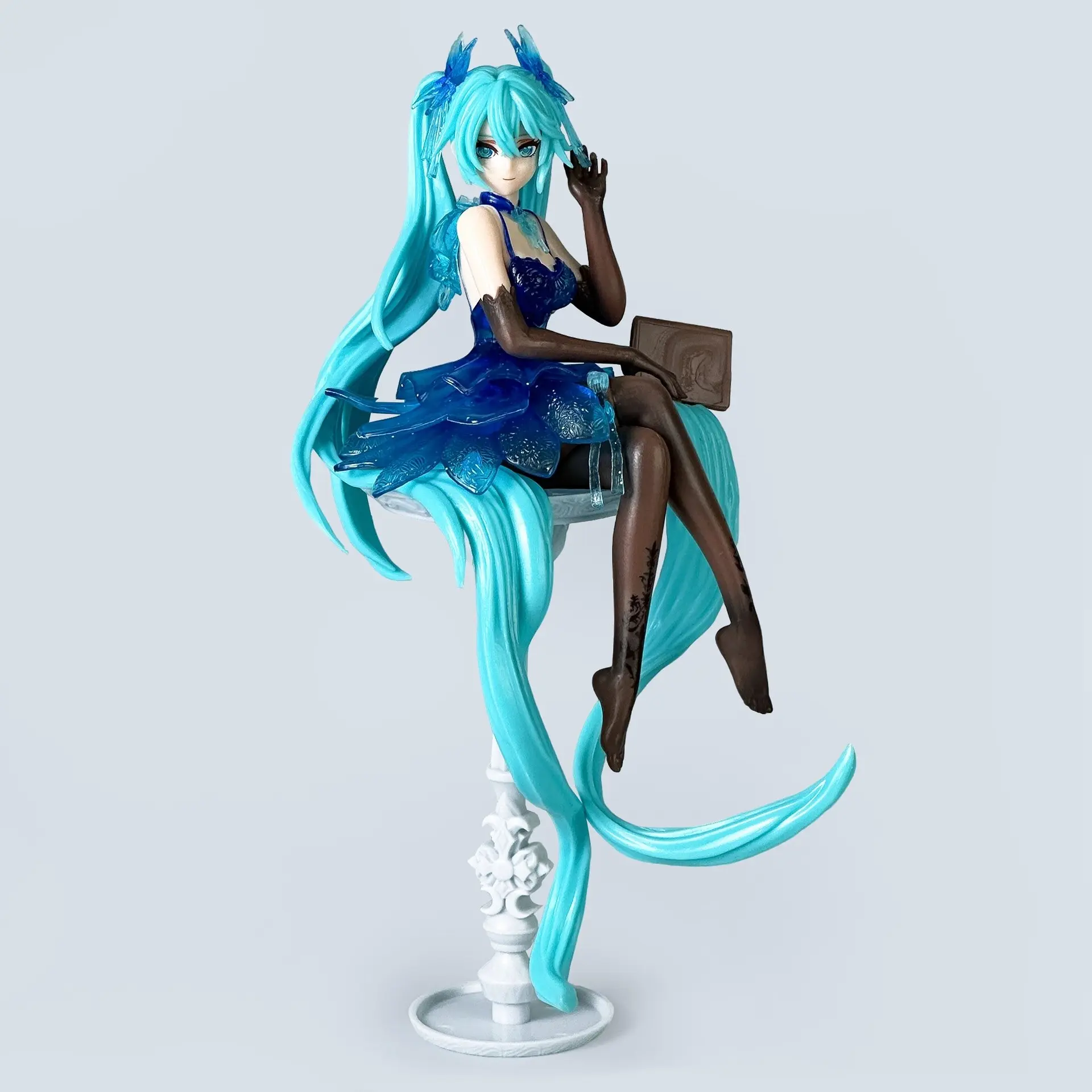 Yong Ye Hatsune Miku Figure Sitting Idol Model, Anime Accessories, Beautiful Girl Desktop Decoration, Secondary Dimension Collectible
