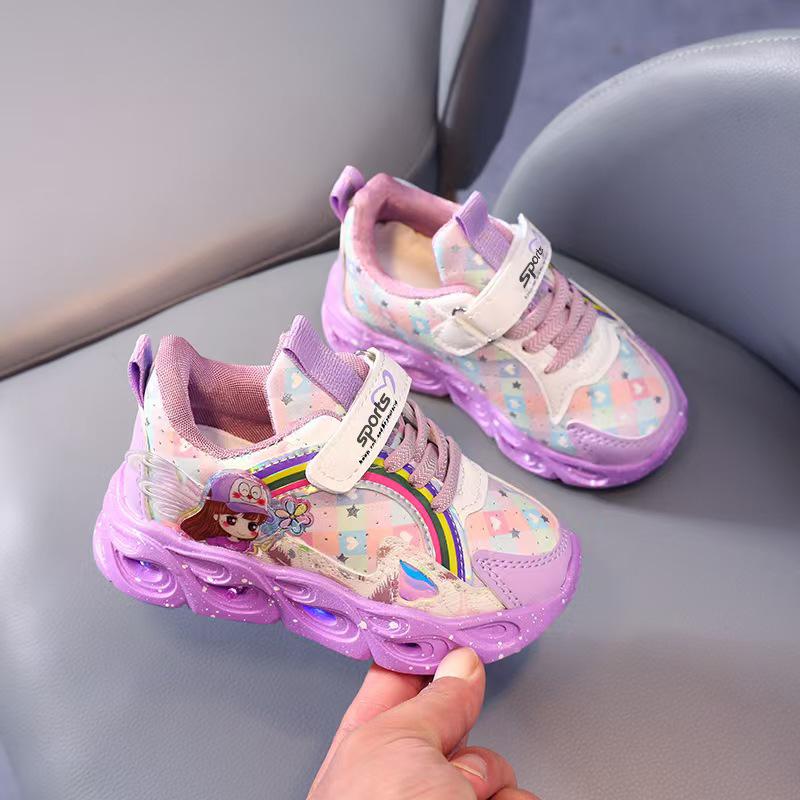 Girls' LED Light-Up Sneakers with Glow-in-the-Dark Soles Low-Top Flashing Shoes Cushioned Insole Rubber Outsole for Nighttime All-Season Running Outdoor Play First Walking Shoes Girls' Christmas gifts & birthday gifts & holiday gifts