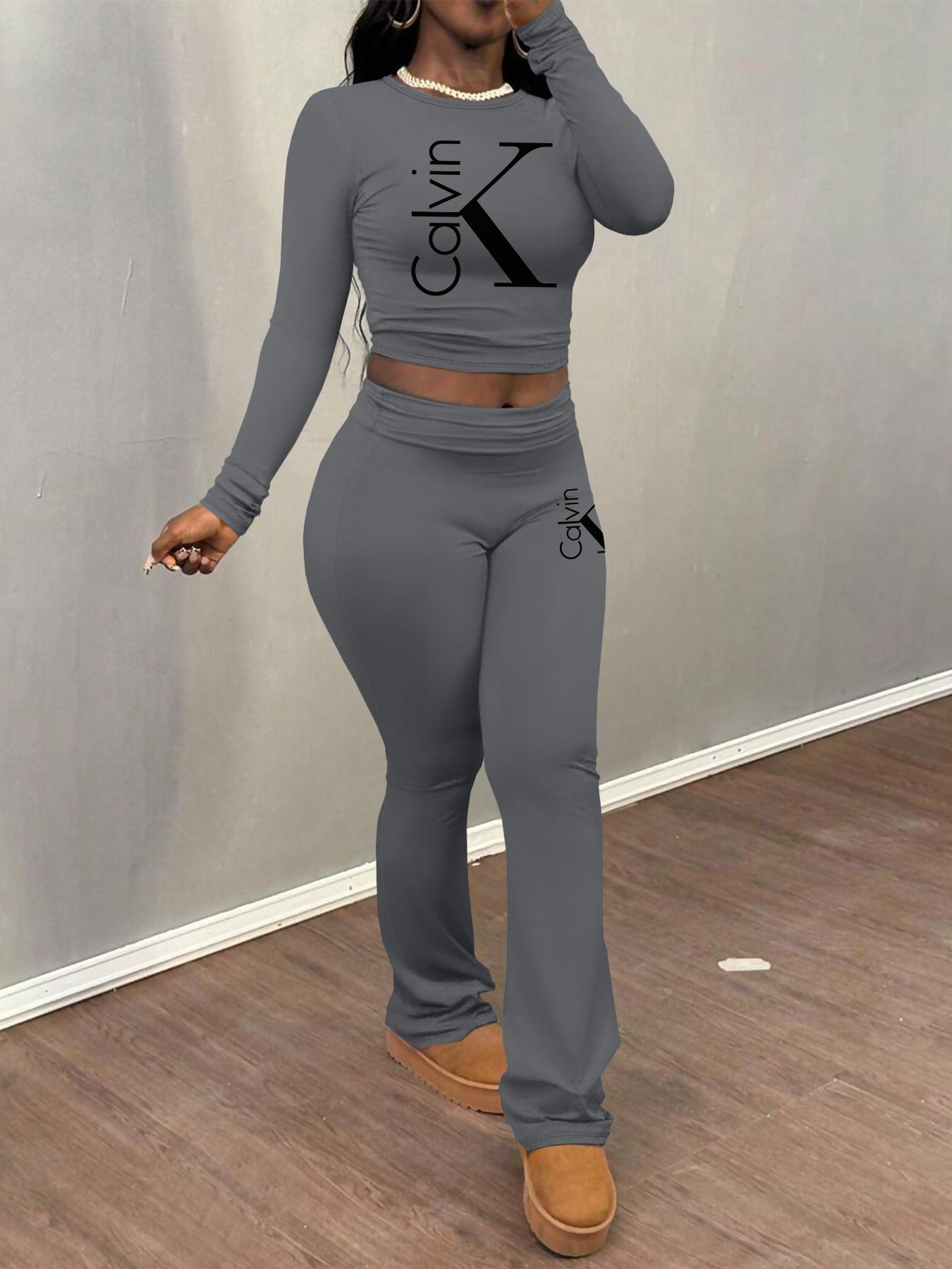 Cakvin Letter printing Women's Letter Print Long Sleeve Crop Tee & Plain Flare Leg Pants Two-Piece Set, Casual Fashion Cozy Round Neck Top & Bell Bottom Trousers for Daily Outdoor Wear, Women's Clothing for Fall & Winter