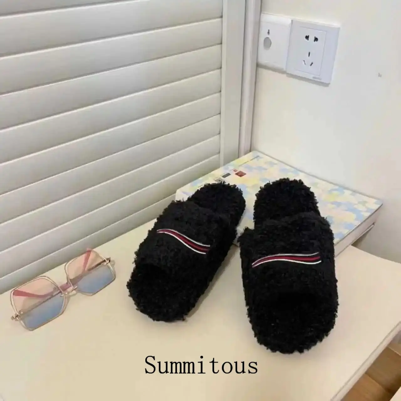 Furry Slide Slippers with Letter Print Strap, Warm Fluffy Winter Footwear for Men and Women, Comfortable Lightweight Open Toe House Shoes, Shoe, Fur Slides, Flat Sole, House Wear, Letter Strap