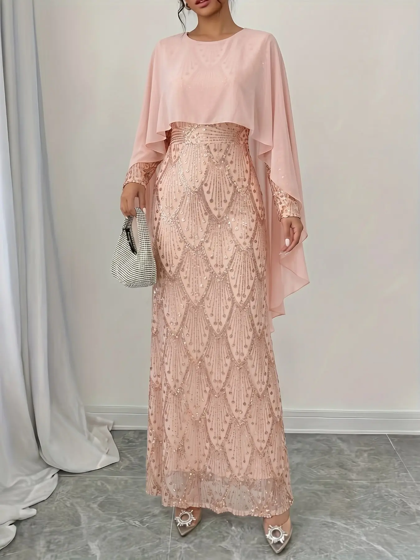 Luxurious Sequin Dress, Slim-Fitting Long Sleeve, Round Neck, Party Carpet, Elegant Women's Clothing, Conceals Fat, Highlights Slenderness
