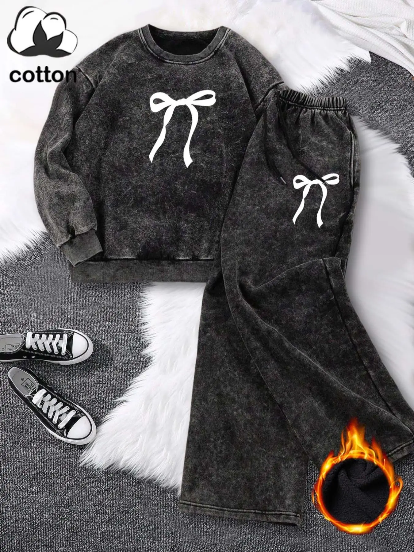 Women's 2-Piece Set: Bow-Print Sweatshirt and Pants – Casual Long-Sleeve Sweatshirt with Fleece-Lined Pants; a Cozy Fleece-Lined Set Perfect for Everyday Autumn/Winter Wear.