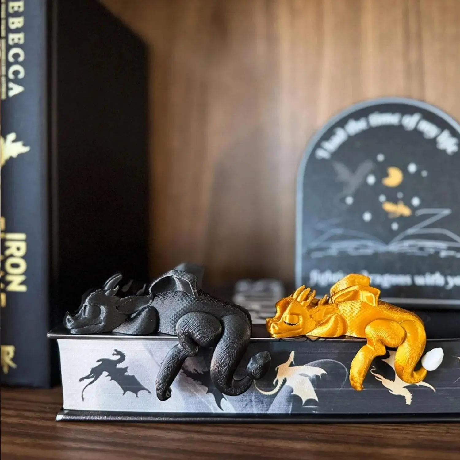 New 3D printed dragon design book holder, 1 creative dragon decoration item, for desktop, home, office, school decoration, Halloween, Christmas, perfect decoration accessory for home