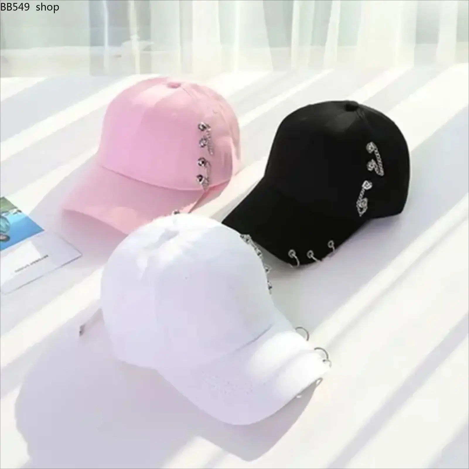 Unisex Rivet Detail Baseball Cap – Solid Color Adjustable Hip-Hop Style Hat with Side Ring Accents, All-Season Casual Streetwear Cap for Men & Women