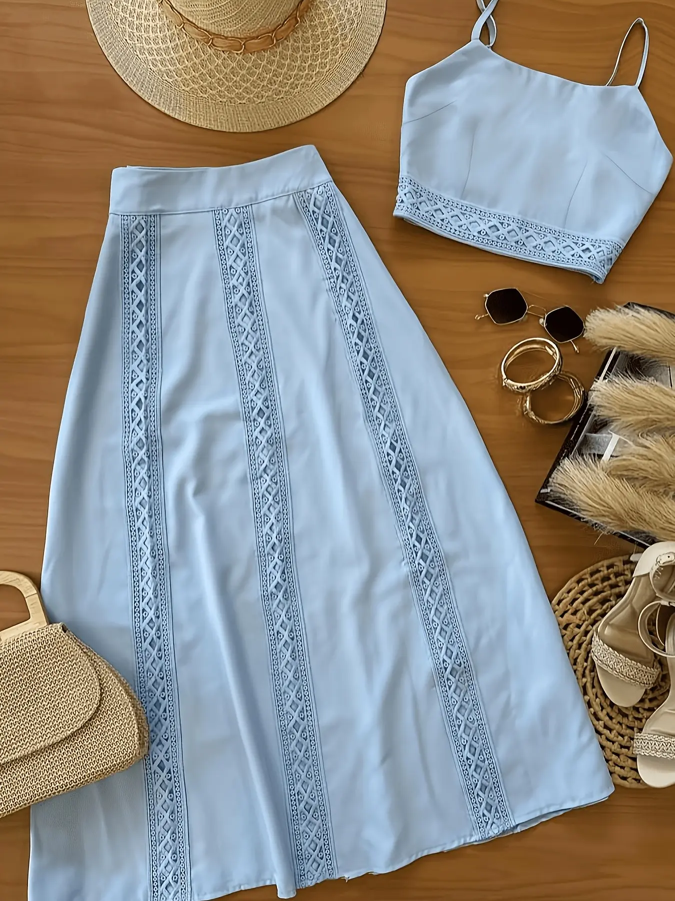 Women's New Season Fashion Lace Halter Neck Top and Midi Skirt Set, French Vintage Boho Lace Patchwork Two-Piece, Stylish Lightweight Summer Wear Bohemian