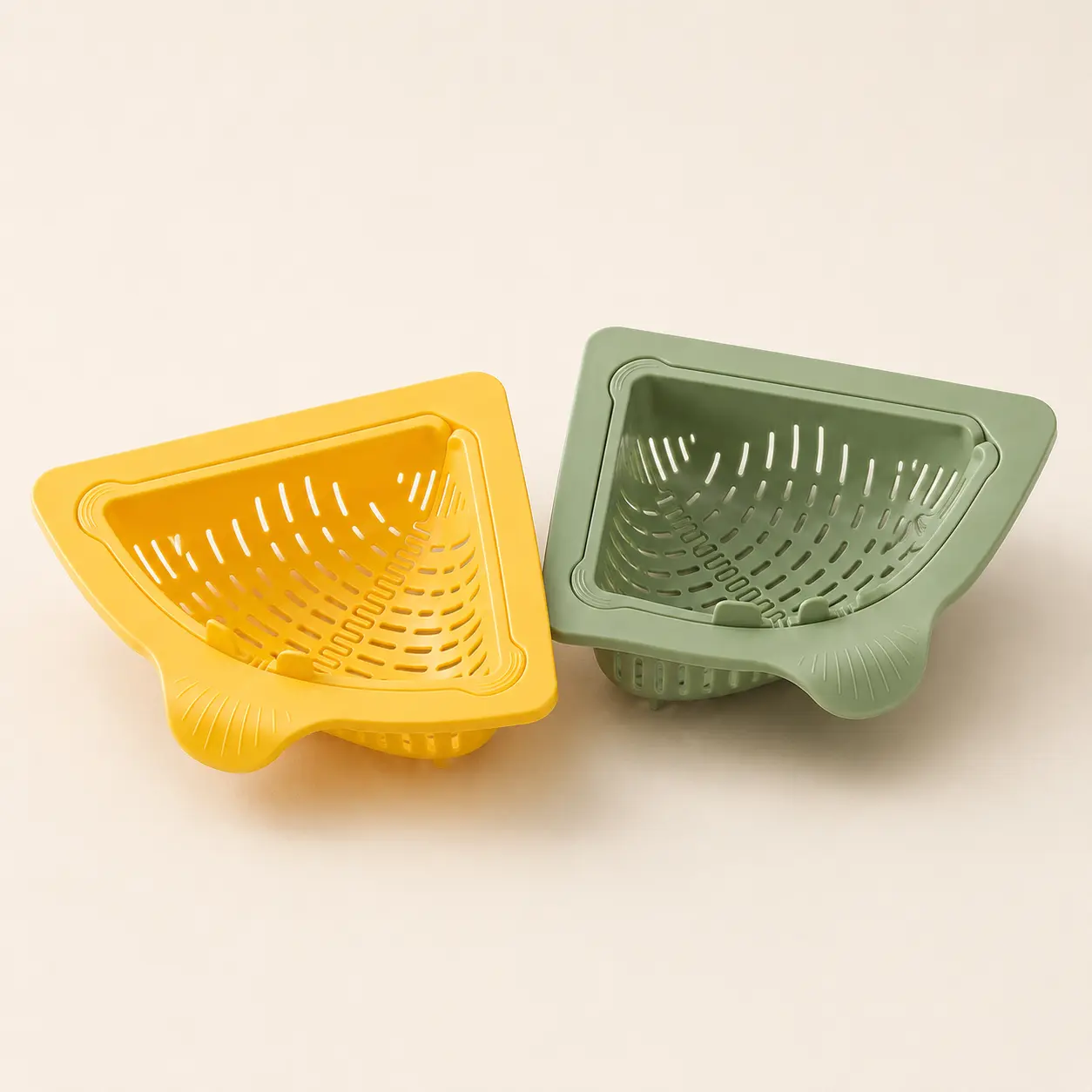 2pcs Magnetic Drainage & Filter Basket, Triangular Corner Sink Strainer with Twist-Open Bottom, Collapsible Kitchen Drain Basket for Food Scraps & Produce Rinsing,spicecabinet