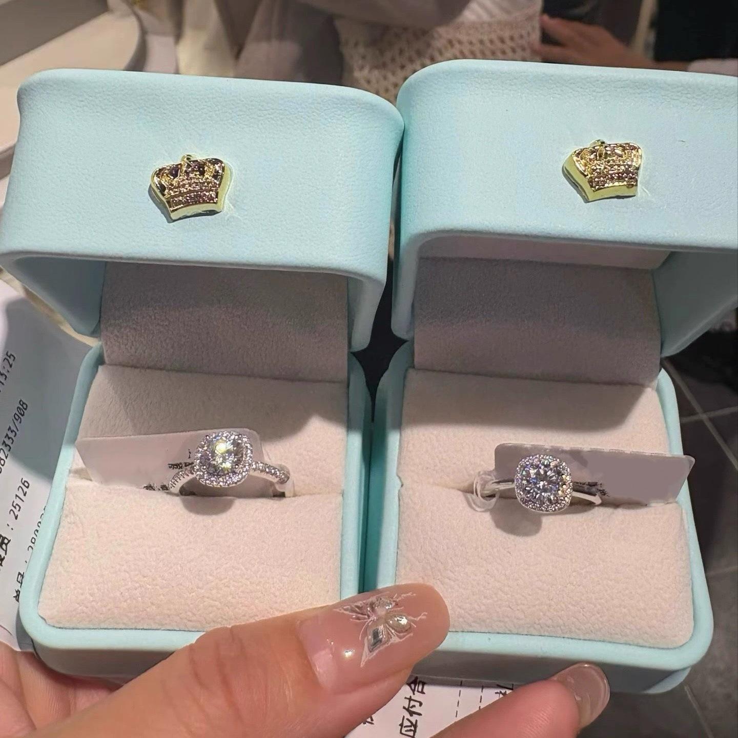 Women’s Square Sugar Ring | Moissanite Inlaid Statement Band | Light Luxury Minimalist Fashion Ring for Daily & Gift toe Retro Goku Black Adjustable cover