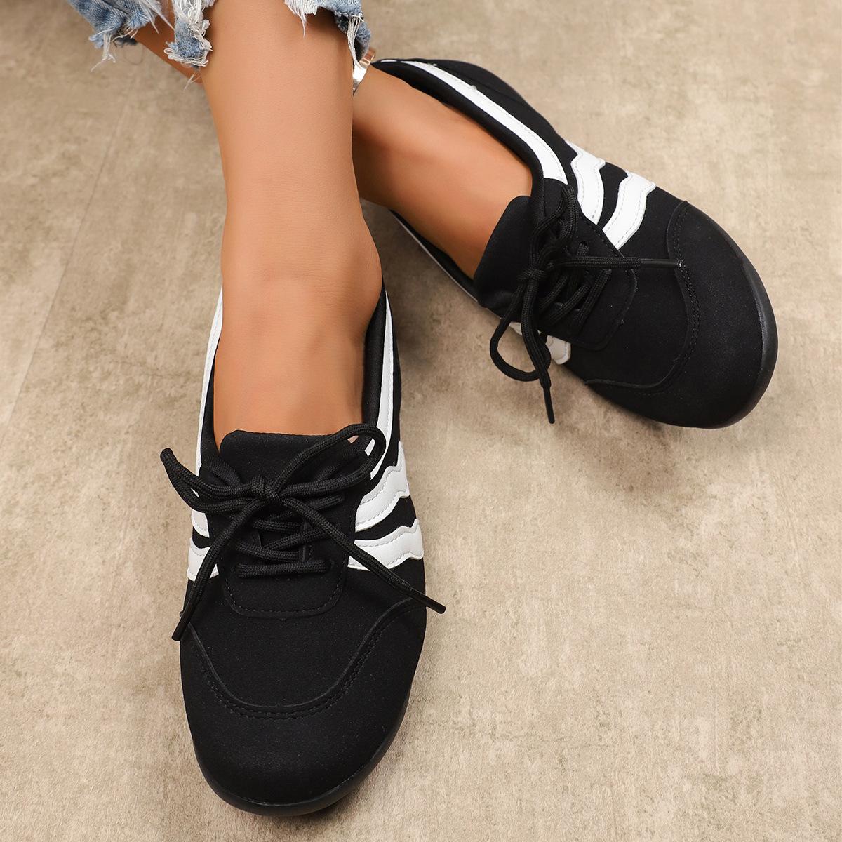 Women's Lace Up Casual Trainers Lightweight Breathable Walking Shoes for Travel Outdoor All Year Round Comfortable Wavy Stripe Fashion Flats Stylish Everyday Sneakers for Women