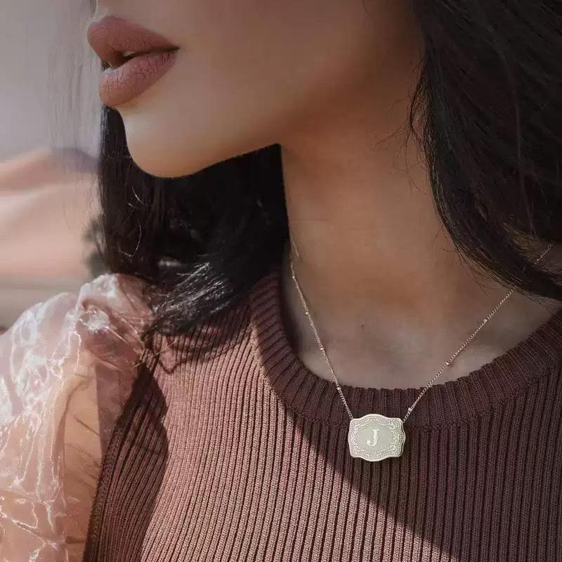 26-letter belt buckle necklace, embossed  necklace, belt buckle-shaped necklace, in stock
